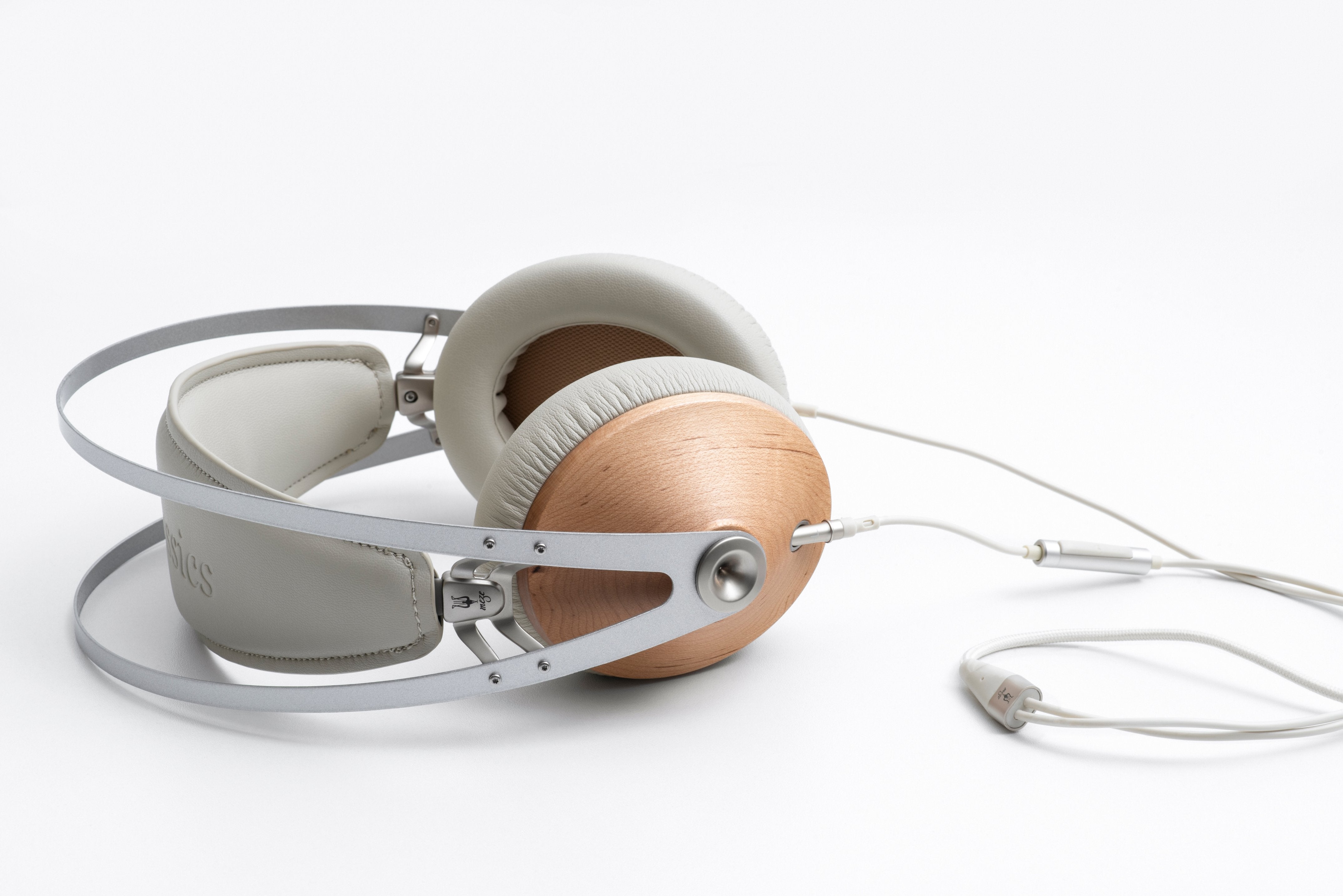 Meze 99 Classics Headphones (Maple Silver)